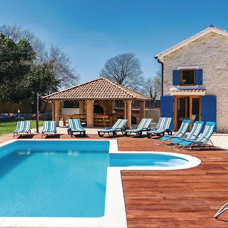 Gorgeous In With Sauna Holiday home *