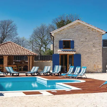 Holiday home Gorgeous In With Sauna *