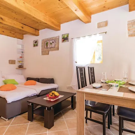 Holiday home Gorgeous In With Sauna Bibici