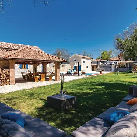 Pet Friendly In With Sauna Casa vacanze Bibici